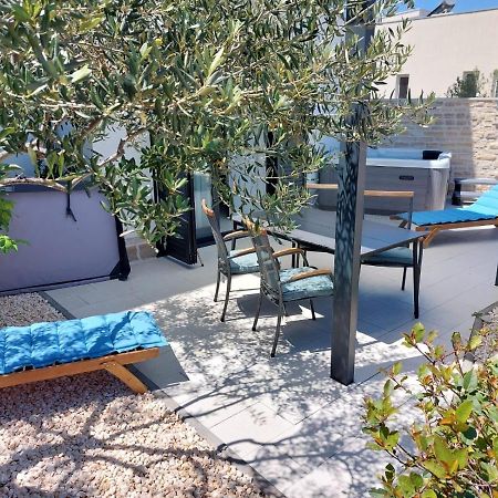 Boutique La Perla Jacuzzi Lägenhet Murter Exteriör bild